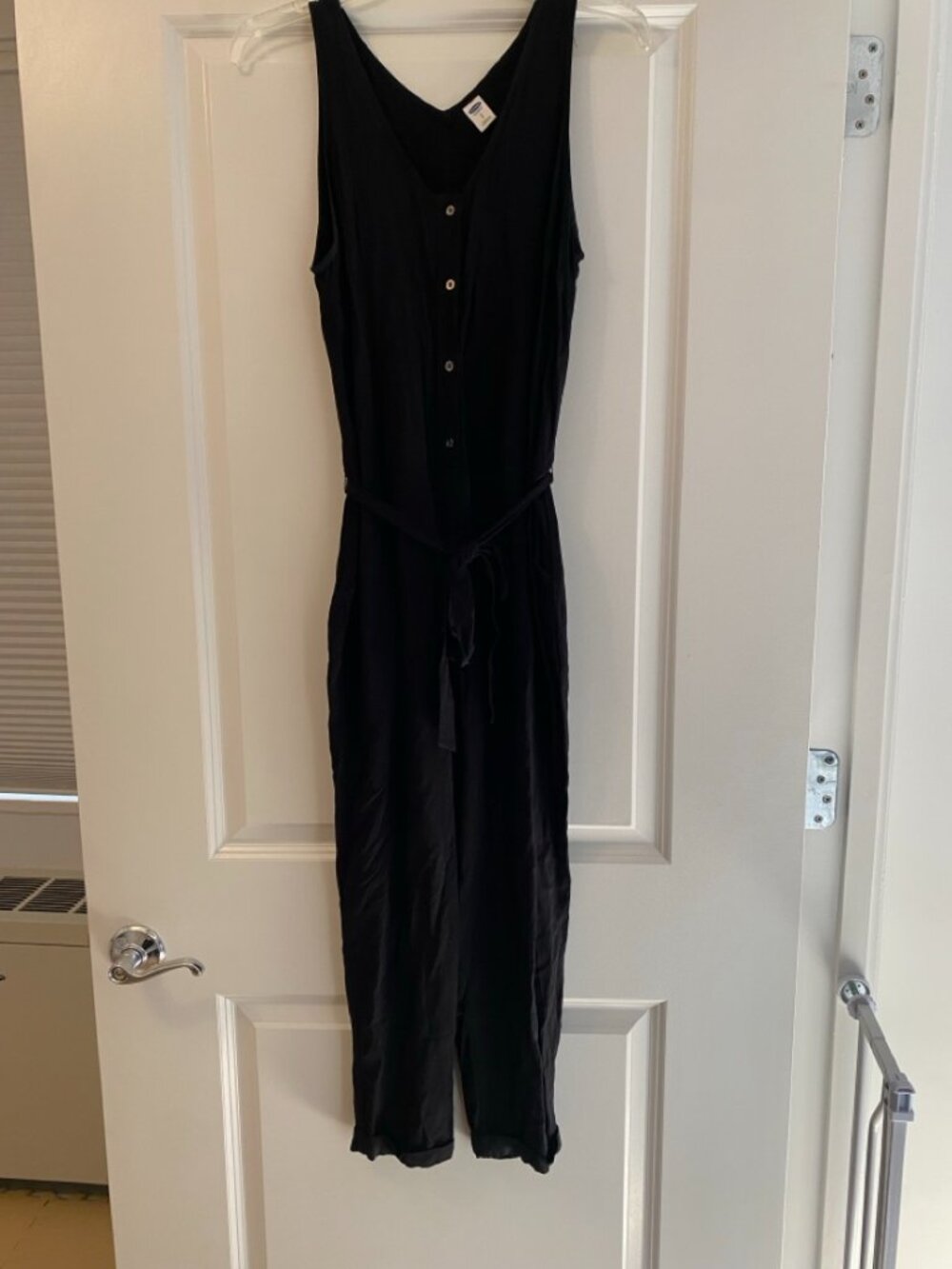 Old Navy Black Sleeveless Button-Front Jumpsuit Tie Waist Size S
